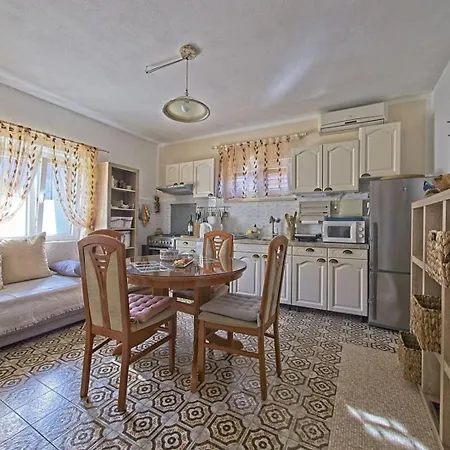 Apartment With Parking Spaces Postira, Brac - 22201